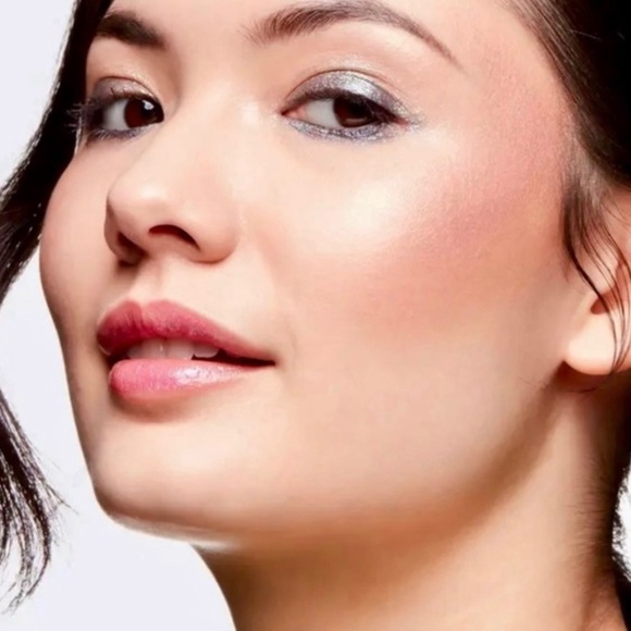 MAC Hyper Real Glow Duo Fortune Teller Blizzard Wizard LIMITED EDITION - Picture 4 of 11